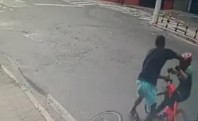 Imagem ilustrativa da imagem Psicóloga leva soco e tem bicicleta roubada na Praia da Costa