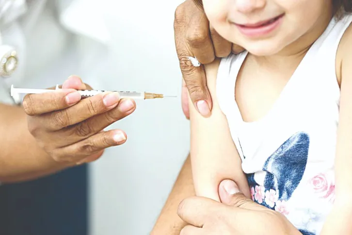 Imagem ilustrativa da imagem China vacinará crianças de 3 a 11 anos, em meio a novos casos de covid-19