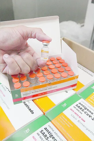 Imagem ilustrativa da imagem União Europeia autoriza entrada de turistas vacinados com CoronaVac