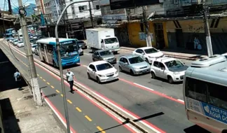Imagem ilustrativa do matéria Protesto dos rodoviários: trânsito complicado no Centro de Vitória