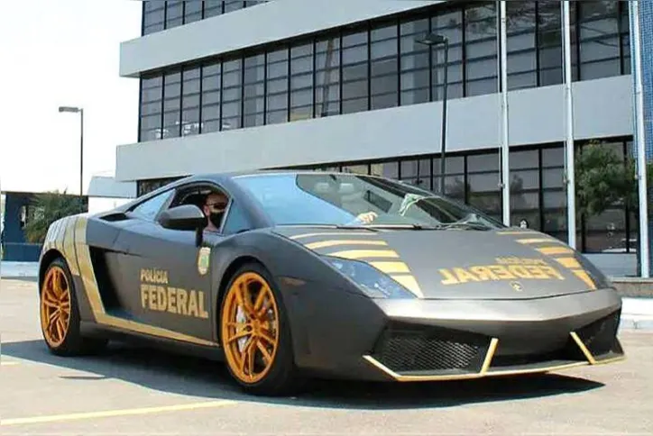 Imagem ilustrativa da imagem Lamborghini de R$ 800 mil vira viatura de Polícia Federal